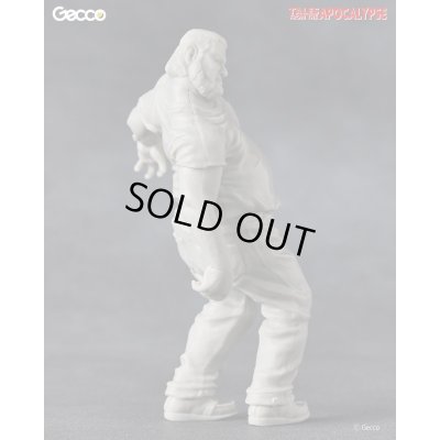 Photo17: Tales from the Apocalypse, The Truck Driver - 1/16 Scale Zombie Plastic Model Kit