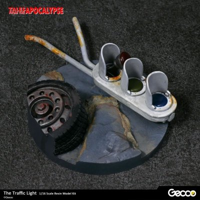 Photo3: Tales from the Apocalypse: Diorama Collection, The Traffic Light - 1/16 scale Resin Model Kit