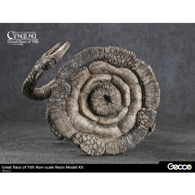 Photo17: Paul Komoda's Cthulhu "Great Race of Yith" Non-scale Resin Model Kit