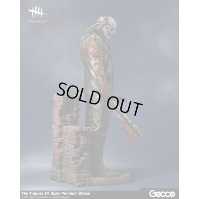 Photo7: Dead by Daylight, The Trapper 1/6 Scale Premium Statue