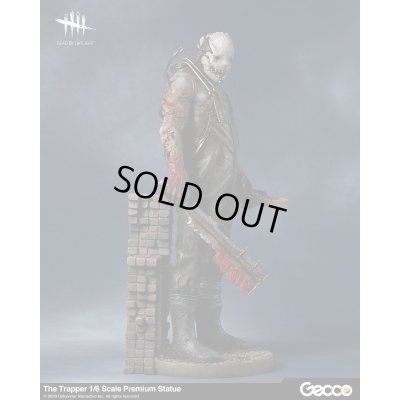 Photo8: Dead by Daylight, The Trapper 1/6 Scale Premium Statue