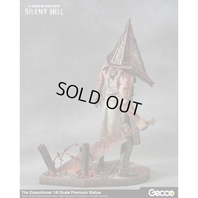 Photo6: SILENT HILL x Dead by Daylight, The Executioner 1/6 Scale Premium Statue