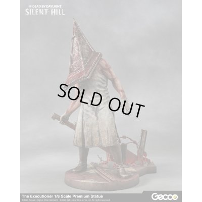 Photo1: SILENT HILL x Dead by Daylight, The Executioner 1/6 Scale Premium Statue