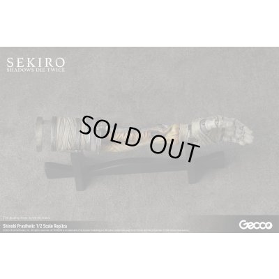 Photo7: SEKIRO: SHADOWS DIE TWICE Shinobi Prosthetic 1/2 Scale Replica