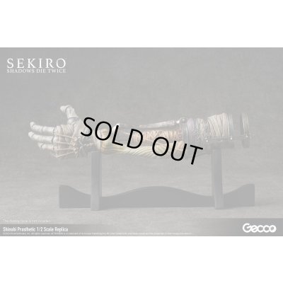 Photo22: SEKIRO: SHADOWS DIE TWICE Shinobi Prosthetic 1/2 Scale Replica