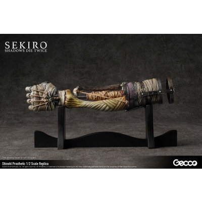 Photo18: SEKIRO: SHADOWS DIE TWICE Shinobi Prosthetic 1/2 Scale Replica
