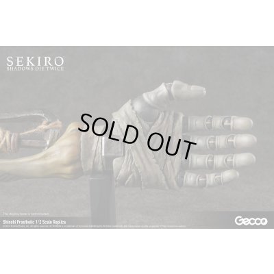 Photo14: SEKIRO: SHADOWS DIE TWICE Shinobi Prosthetic 1/2 Scale Replica