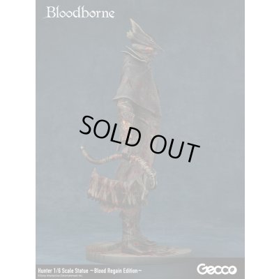 Photo9: Bloodborne Hunter 1/6 Scale Statue ~Blood Regain Edition~