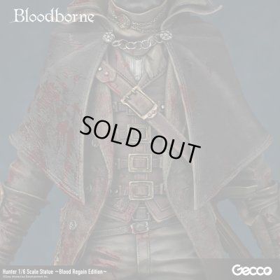 Photo17: Bloodborne Hunter 1/6 Scale Statue ~Blood Regain Edition~