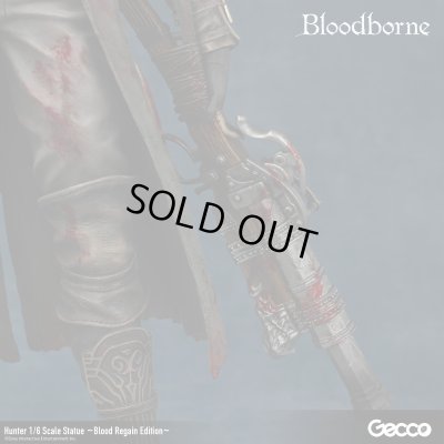 Photo28: Bloodborne Hunter 1/6 Scale Statue ~Blood Regain Edition~