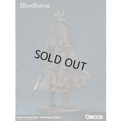 Photo8: Bloodborne Hunter 1/6 Scale Statue ~Blood Regain Edition~